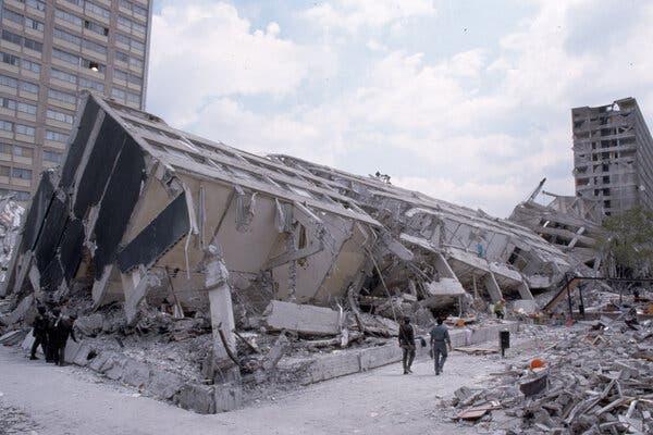 Rubble of the Mexico City Earthquake in 1985.