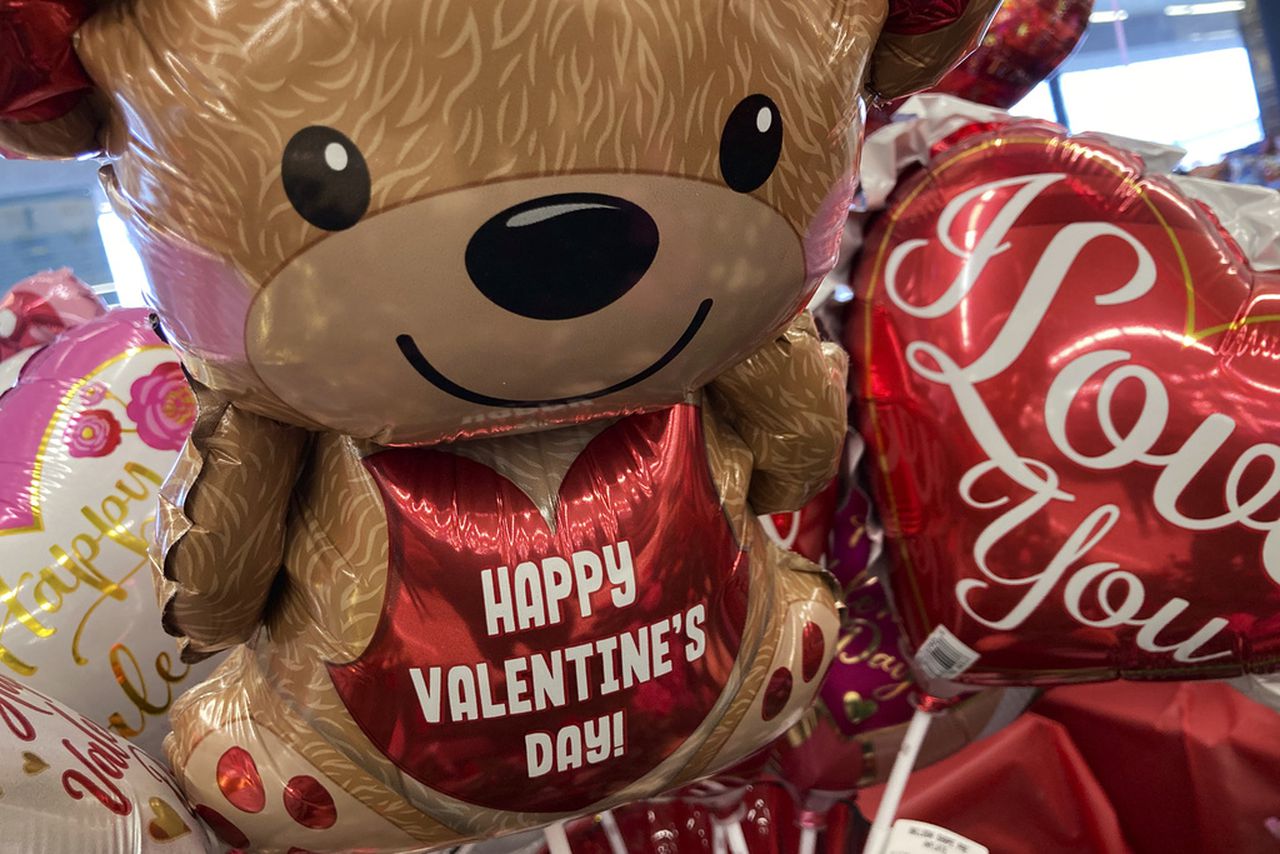 Valentine's Day 2024 History, traditions and was St. Valentine Shotoe